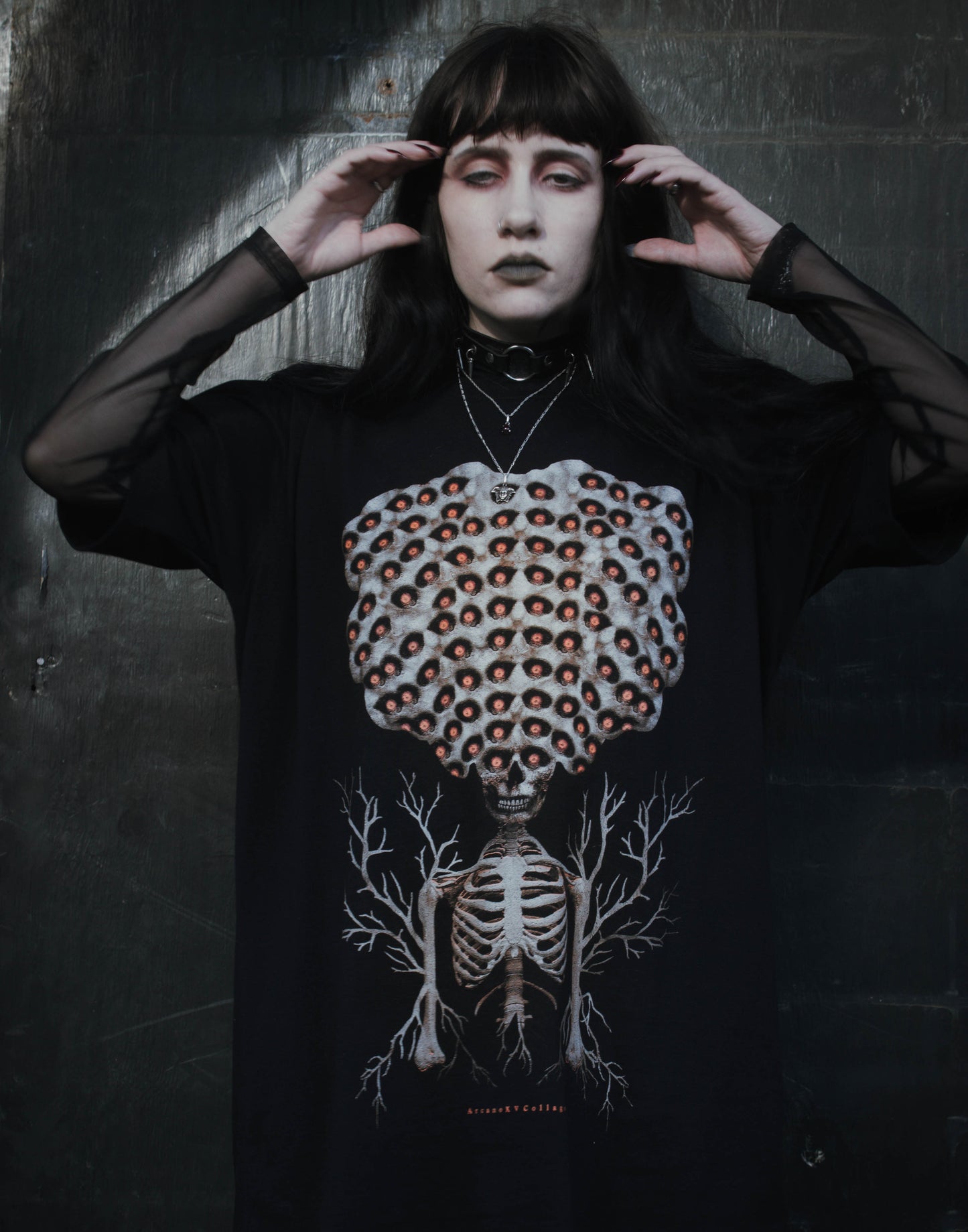 CAMISETA TREEPOPHOBIC HORROR | EDIÇÃO LIMITADA | TINTA REATIVA À LUZ NEGRA